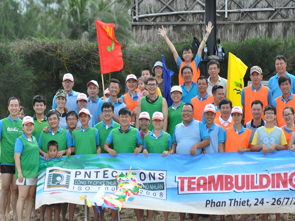 Chương trình Team building “Gia đình Pntechcons: Đoàn kết - Gắn bó”